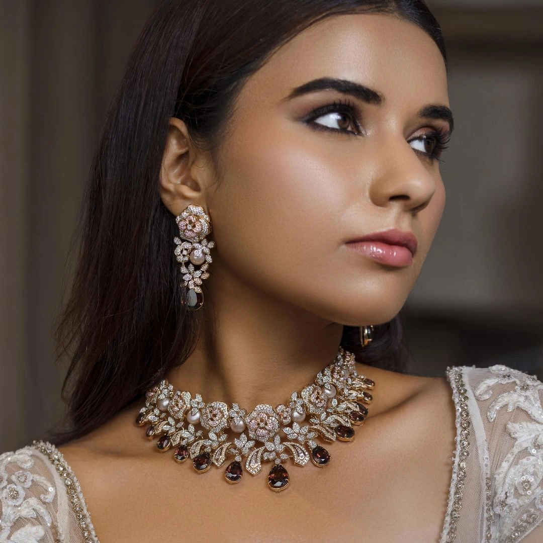 Pearl and Diamond Necklace Pearl and Diamond Necklace