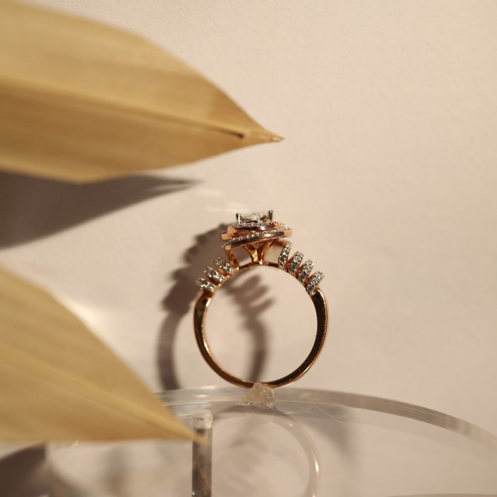 engagement rings for women Surat